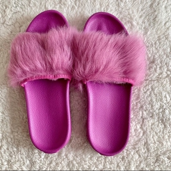 UGG Slides - Picture 5 of 16